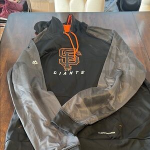 San Francisxo Giants Majestic Black and Orange Sweatshirt